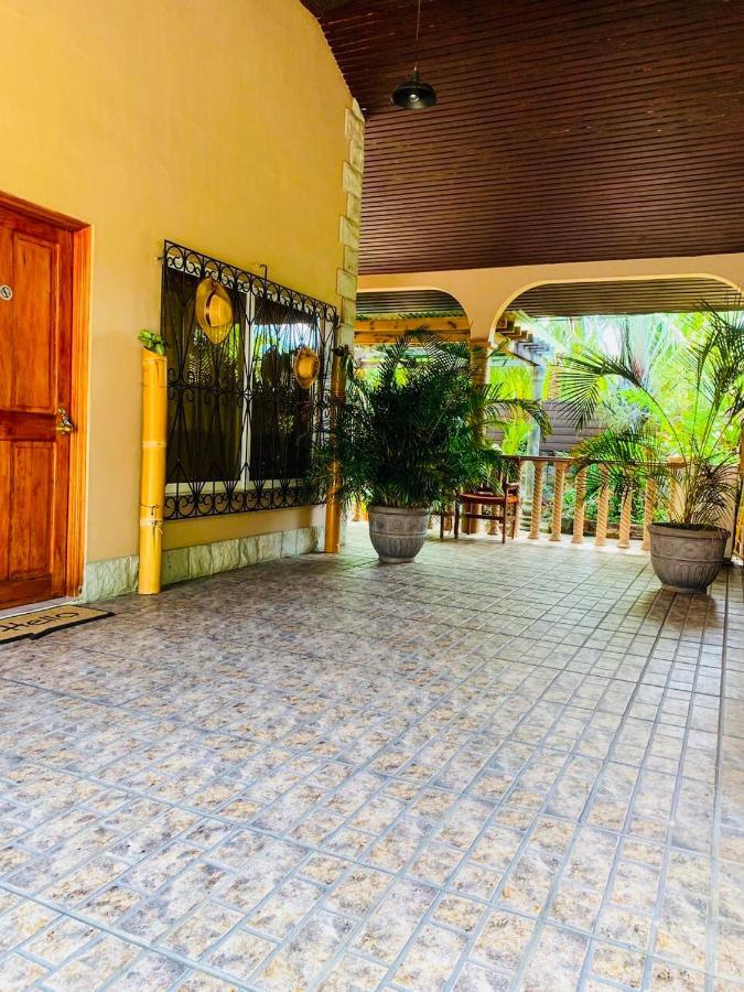 Effie Mountain View Coco Villa Misere Exterior photo