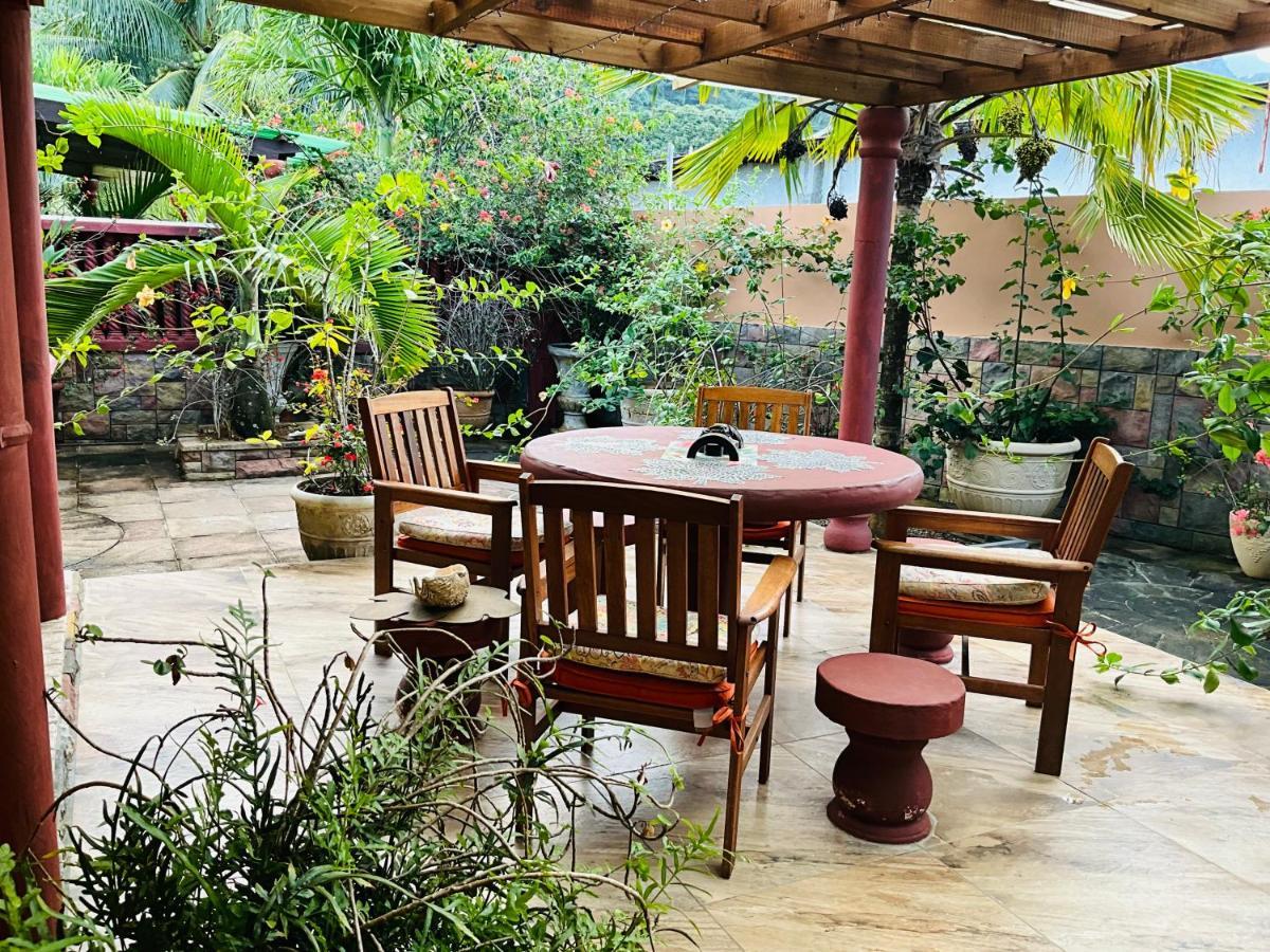 Effie Mountain View Coco Villa Misere Exterior photo